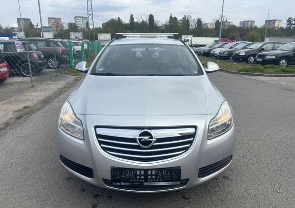 Opel Insignia cena 22999 przebieg: 240000, rok produkcji 2011 z Kowalewo Pomorskie małe 326